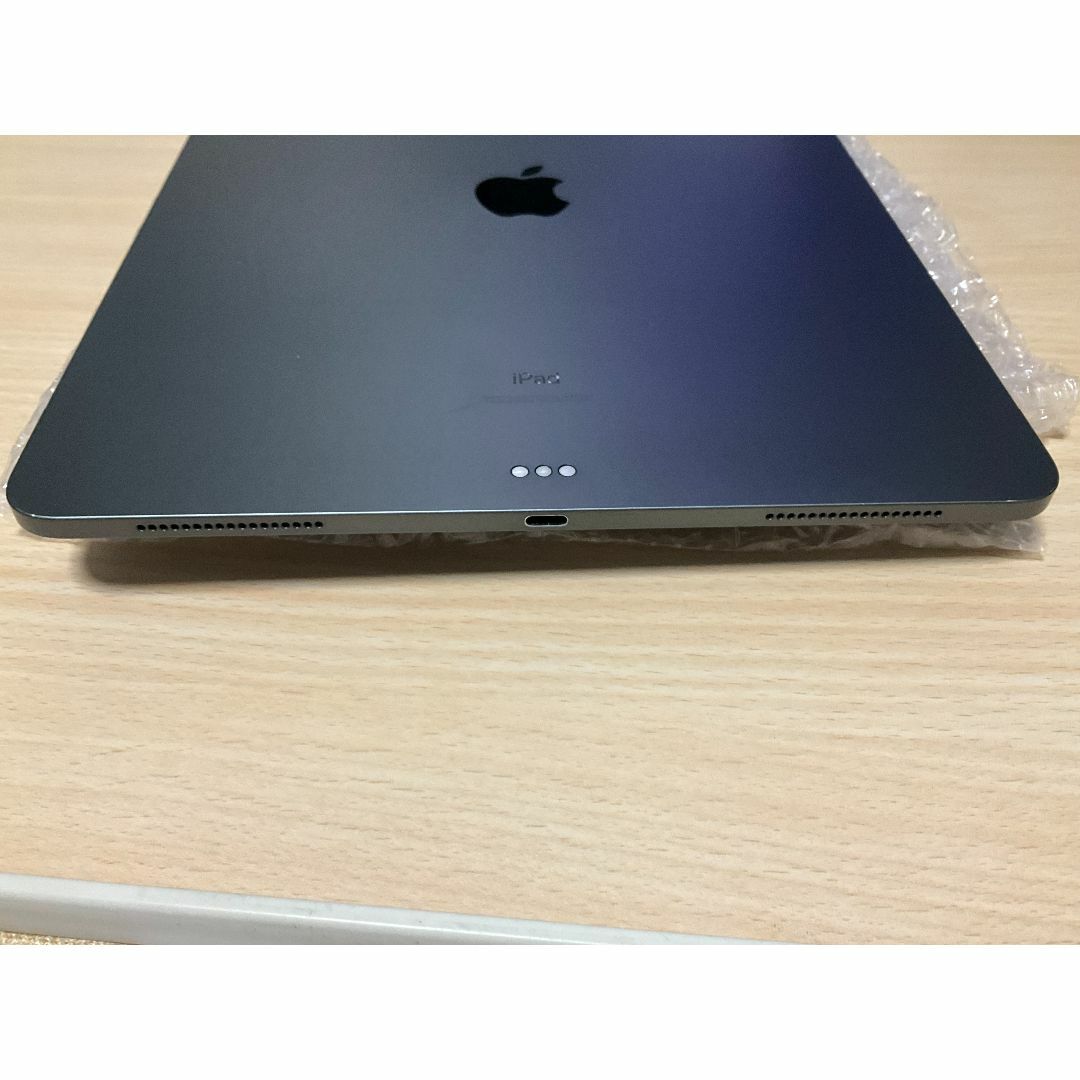 Apple(アップル)のiPad Pro (第4世代) 12.9インチ 256GB Wi-Fiモデル スマホ/家電/カメラのPC/タブレット(タブレット)の商品写真