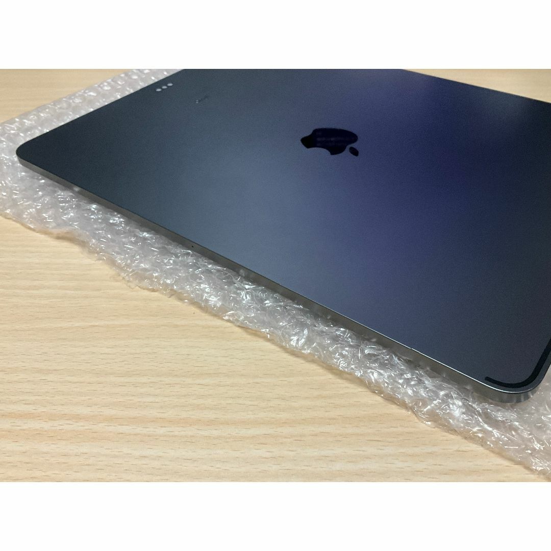 Apple(アップル)のiPad Pro (第4世代) 12.9インチ 256GB Wi-Fiモデル スマホ/家電/カメラのPC/タブレット(タブレット)の商品写真