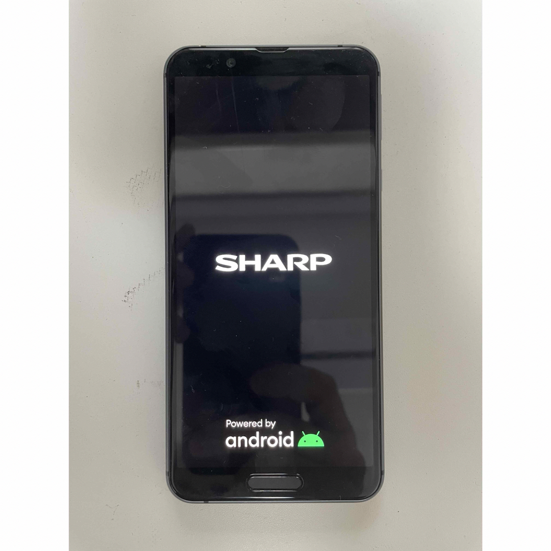 SHARP(シャープ)のAQUOS スマホ　SH-RM12 スマホ/家電/カメラのスマートフォン/携帯電話(スマートフォン本体)の商品写真