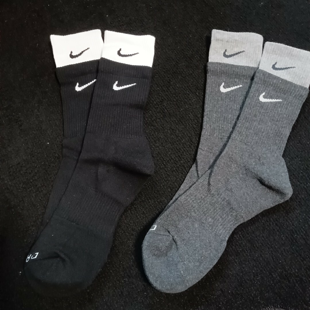 NIKE(ナイキ)のNIKE TWO LAYERS　SOCKS ナイキ ソックス 2足 メンズのレッグウェア(ソックス)の商品写真