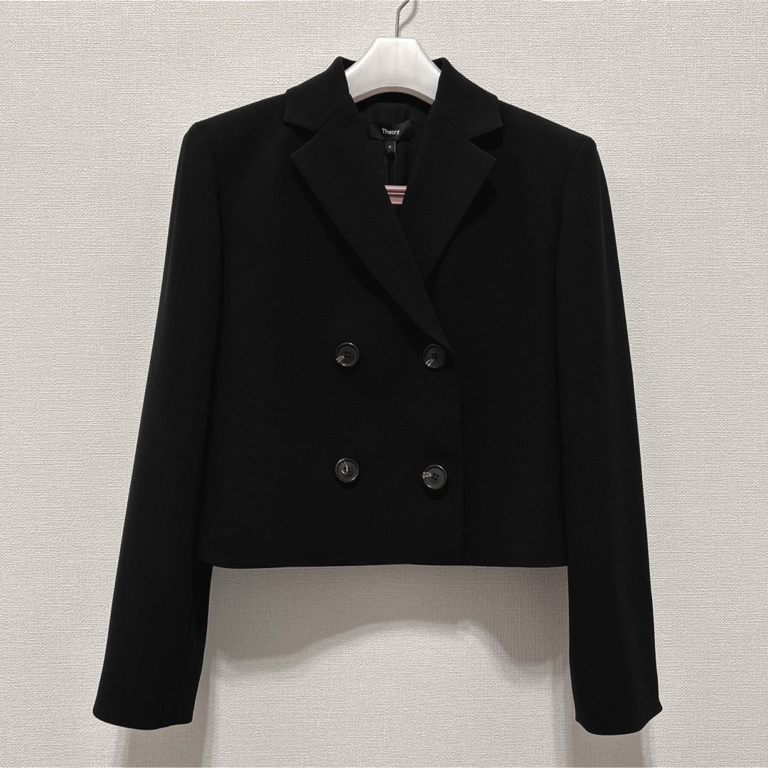 【タグ付き未使用】Theory クロップドダブル ジャケット ショート丈 黒 | フリマアプリ ラクマ 【タグ付き未使用】Theory クロップドダブル ジャケット ショート丈 黒 | フリマアプリ ラクマ