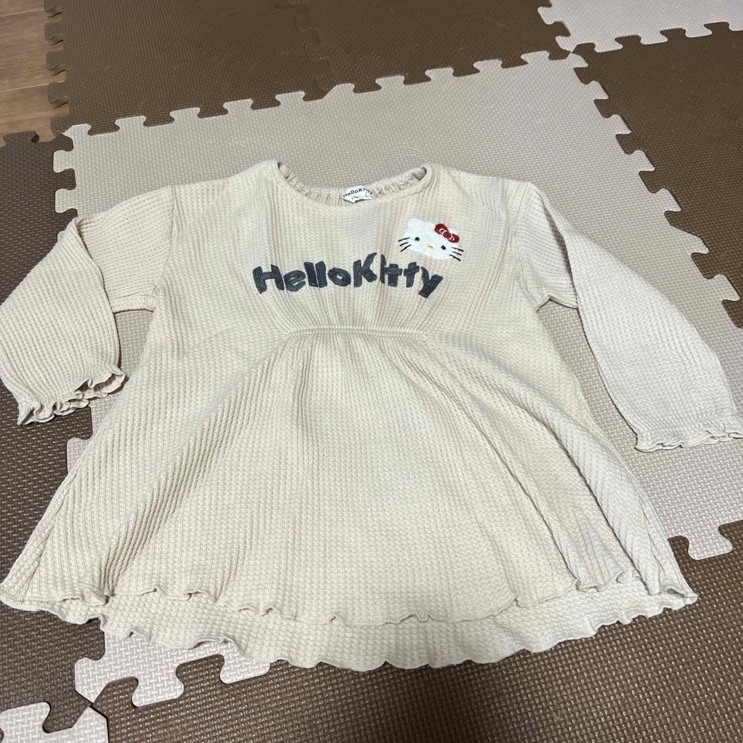 サンリオ(サンリオ)の専用)ハローキティ　100サイズ キッズ/ベビー/マタニティのキッズ服女の子用(90cm~)(Tシャツ/カットソー)の商品写真