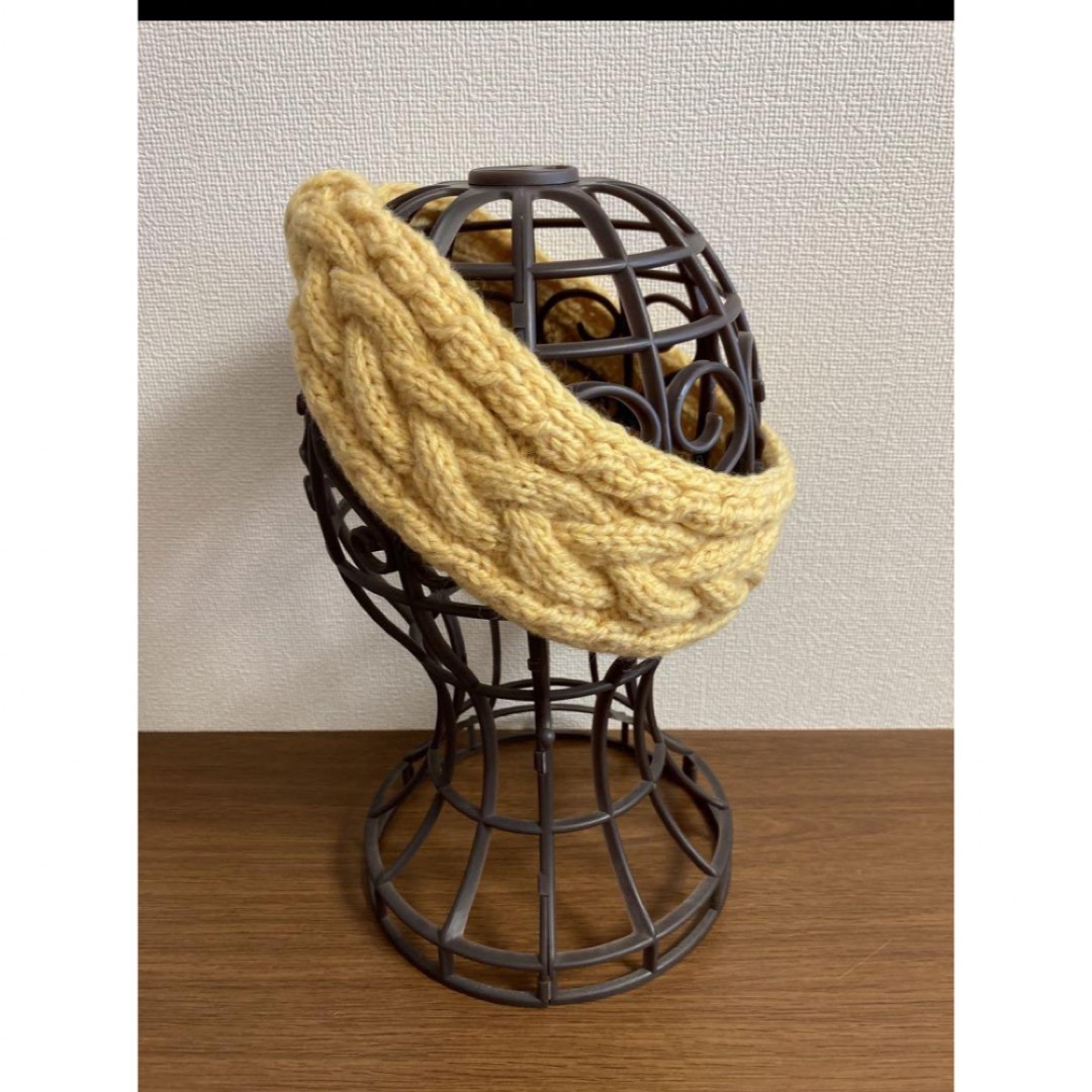 ハンドメイド　ニットヘアバンド　ターバン　手編み レディースのヘアアクセサリー(ヘアバンド)の商品写真