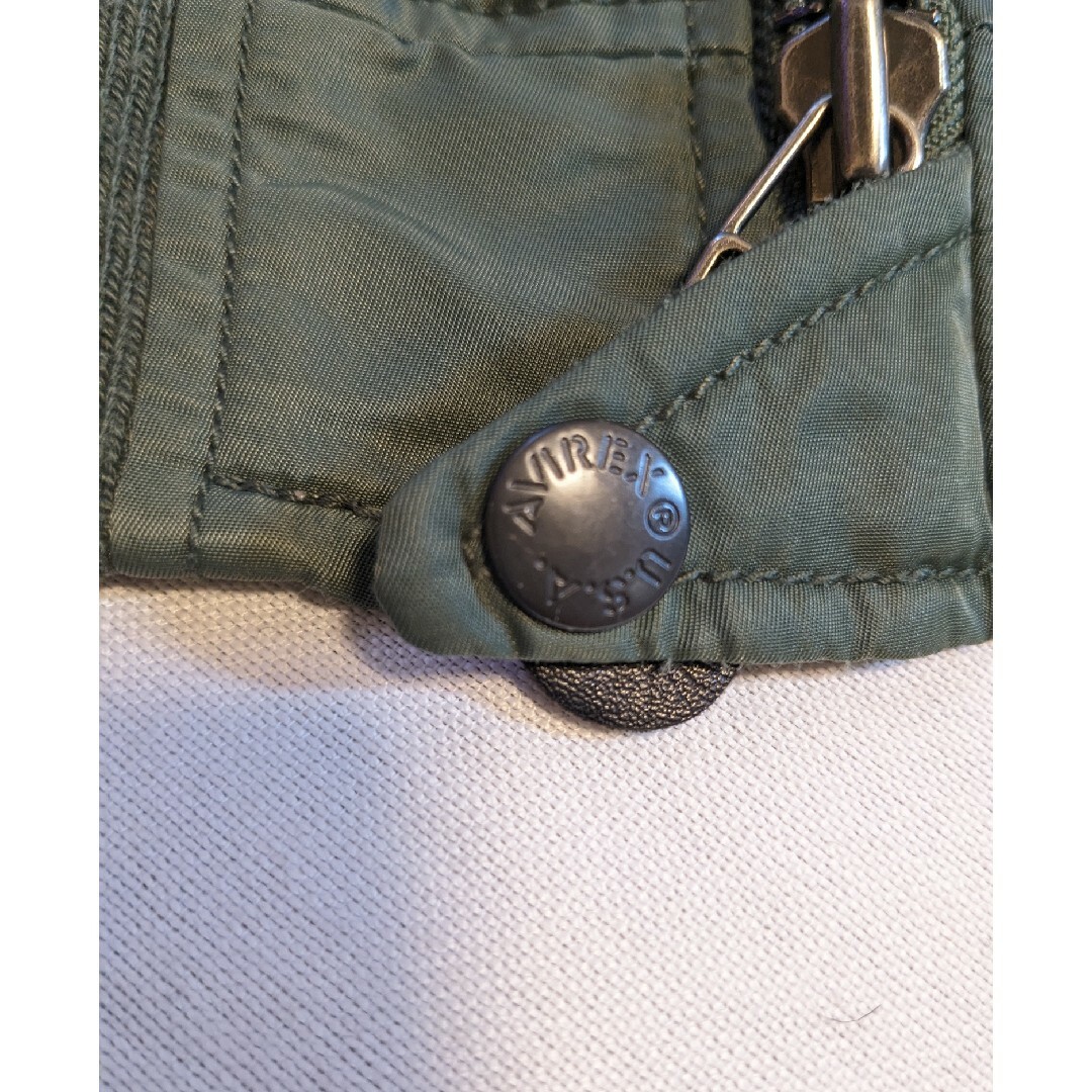 AVIREX(アヴィレックス)のAVIREX  フライトジャケット  ブルゾン 140 カーキ  アヴィレックス キッズ/ベビー/マタニティのキッズ服男の子用(90cm~)(ジャケット/上着)の商品写真