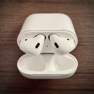 AirPods 第1世代 Apple ワイヤレスイヤホン(ヘッドフォン/イヤフォン)