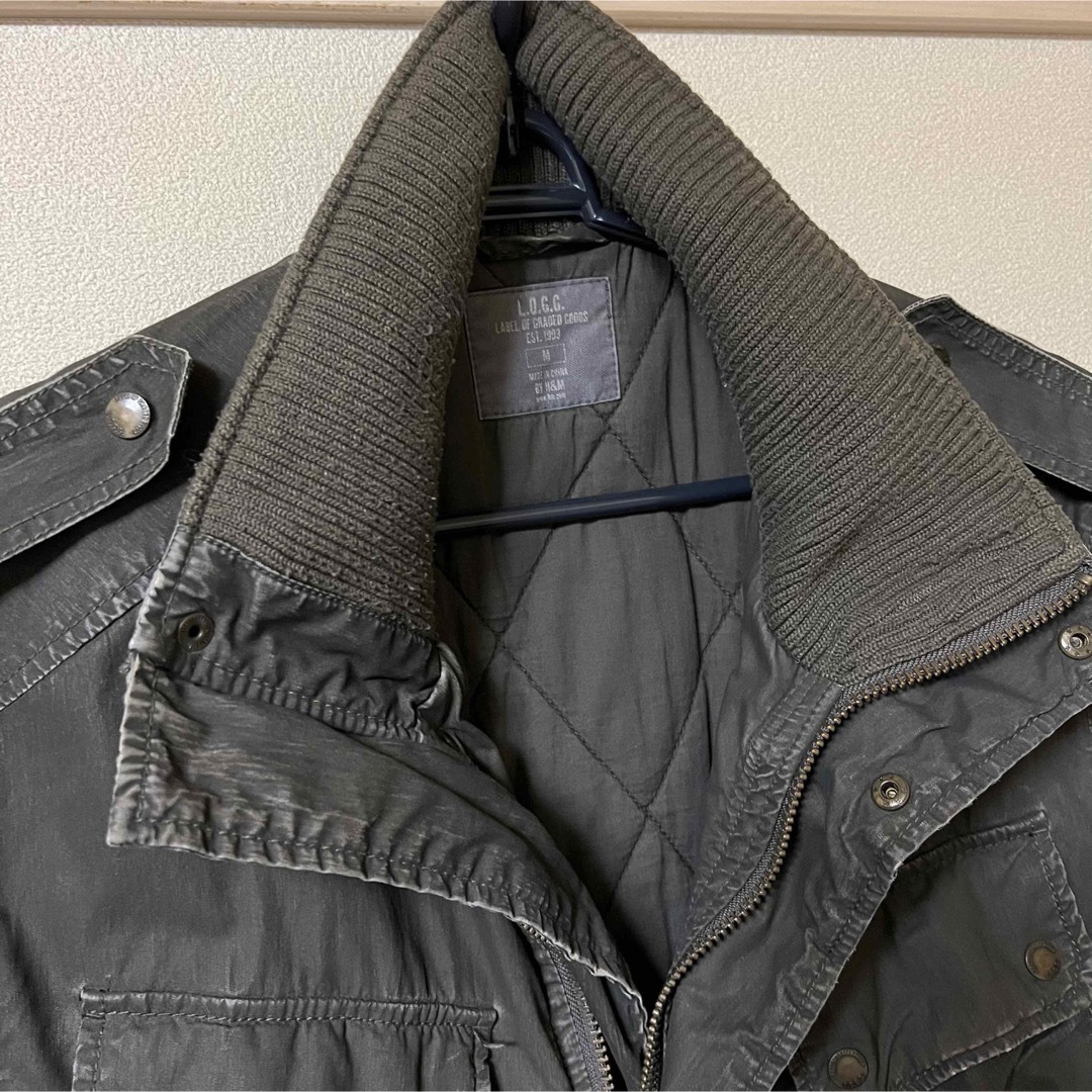 H&M(エイチアンドエム)のH&M メンズ ミリタリージャケット　サイズM メンズのジャケット/アウター(ミリタリージャケット)の商品写真