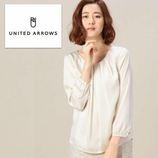 ビューティアンドユースユナイテッドアローズ(BEAUTY&YOUTH UNITED ARROWS)の柔らかとろみ＊ソフトマットサテンタック9分袖ブラウス アイボリーホワイト(シャツ/ブラウス(長袖/七分))