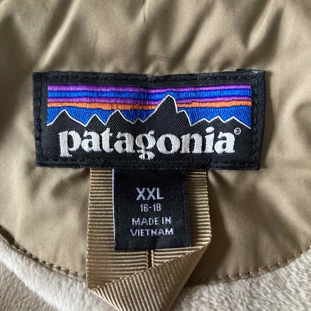 patagonia(パタゴニア)の【patagonia】 女性もOK ！ ボーイズXXL イスマスジャケット キッズ/ベビー/マタニティのキッズ服男の子用(90cm~)(ジャケット/上着)の商品写真