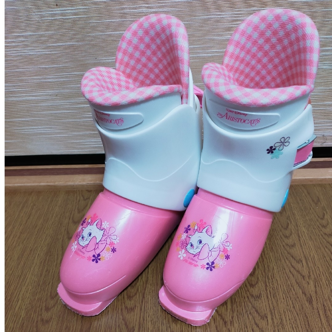 スキー板、ストック、スキーブーツ21cm-22cm3点セットの通販 by スキー板、ストック、スキーブーツ21cm-22cm3点セットの通販 by