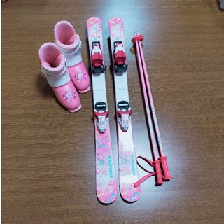 スキー板、ストック、スキーブーツ21cm-22cm3点セットの通販 by スキー板、ストック、スキーブーツ21cm-22cm3点セットの通販 by