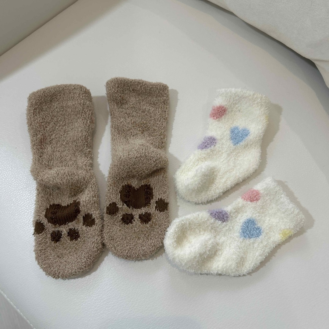 アカチャンホンポ(アカチャンホンポ)の【新品未使用もあり】子供 くつ下　モコモコ 新生児〜14cm キッズ/ベビー/マタニティのこども用ファッション小物(靴下/タイツ)の商品写真