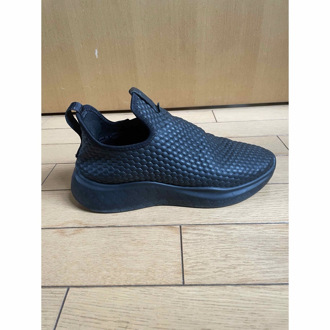 ECCO(エコー)の美品エコーecco 黒スニーカー24.5 ハイカット　スリッポン　THERAP レディースの靴/シューズ(スニーカー)の商品写真