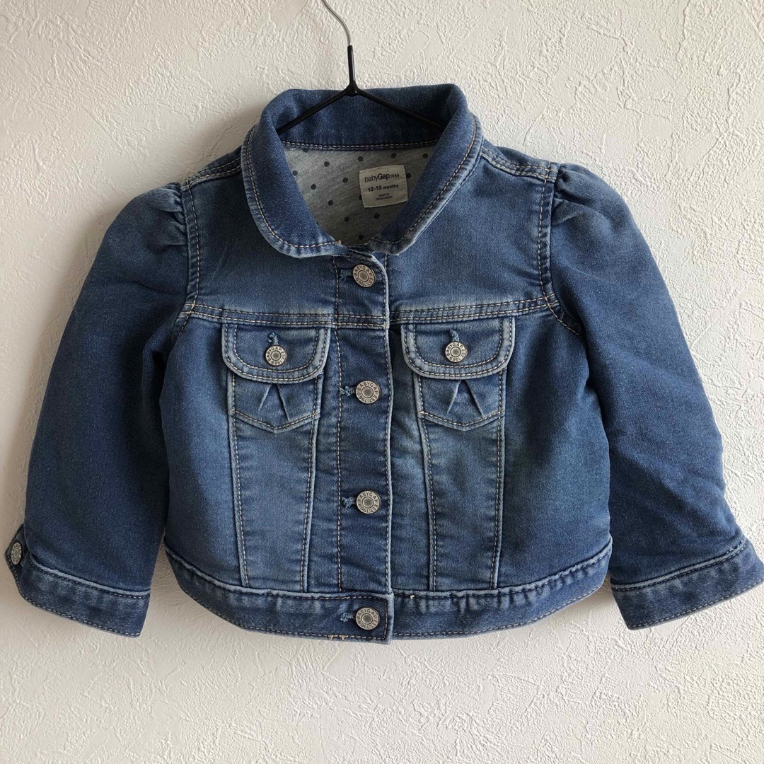 babyGAP(ベビーギャップ)の80㎝ baby GAP ジャケット　デニム　ベビーギャップ　女の子 キッズ/ベビー/マタニティのベビー服(~85cm)(ジャケット/コート)の商品写真