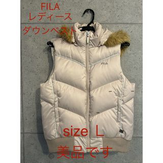 フィラ(FILA)のFILA レディース　フード付きダウンベスト　かなり美品✨USED(ダウンベスト)