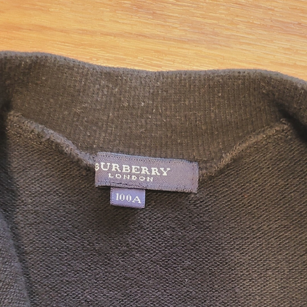 BURBERRY(バーバリー)のバーバリー BURBERRY アウター トレーナー 100cm キッズ/ベビー/マタニティのキッズ服男の子用(90cm~)(Tシャツ/カットソー)の商品写真