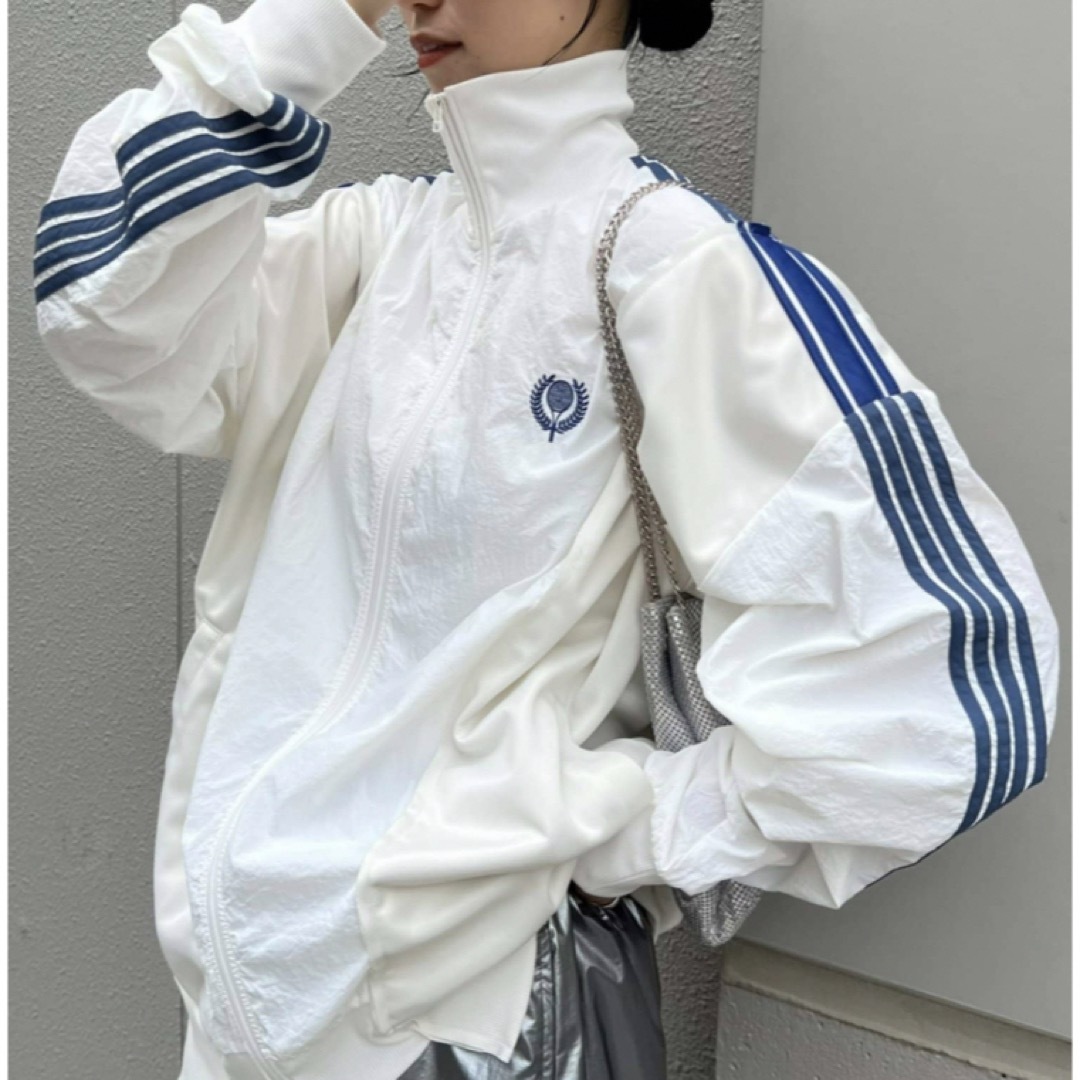 CIAOPANIC TYPY(チャオパニックティピー)のetsinta エシンタ　リメイクジャージトラックジャケット レディースのジャケット/アウター(ナイロンジャケット)の商品写真