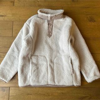 ユニクロ(UNIQLO)のUNIQLO×white mountain eeringボアフリースプルオーバー(トレーナー/スウェット)