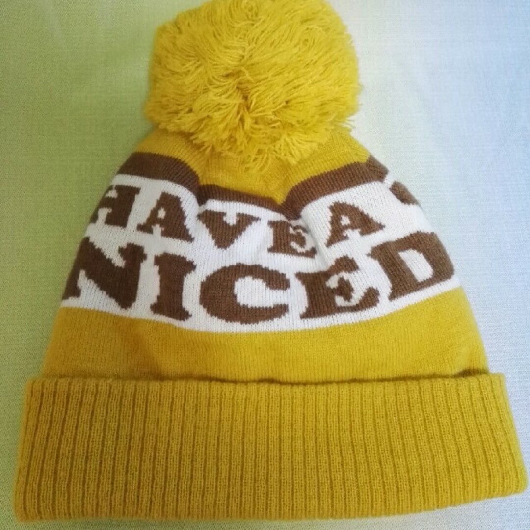 wc(ダブルシー)のWC　ダブルシー　クマタン　ニット帽　黄色 レディースの帽子(ニット帽/ビーニー)の商品写真