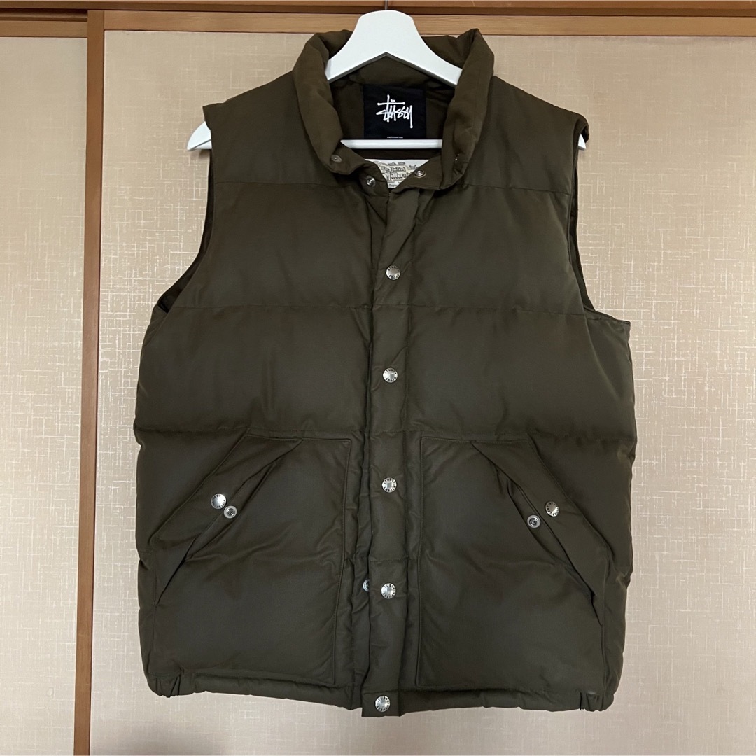 STUSSY(ステューシー)のStussy × British Millerain down vest M メンズのジャケット/アウター(ダウンベスト)の商品写真