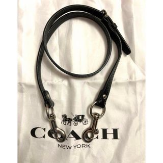 コーチ(COACH)のcoach ショルダーストラップ　ブラックエナメルxシルバー(ショルダーバッグ)