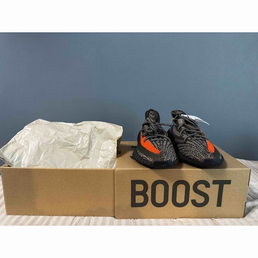 新品未使用 Yeezy boost 350 v2 カーボンベルーガ