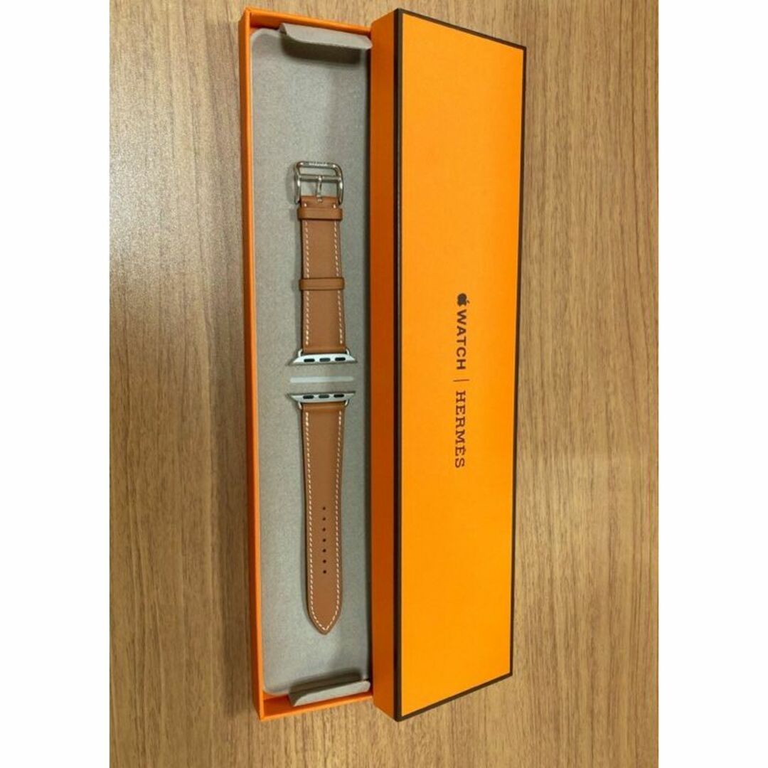 Hermes(エルメス)のApple Watch Hermes☆シングルトゥール☆41mm☆ゴールド レディースのファッション小物(腕時計)の商品写真