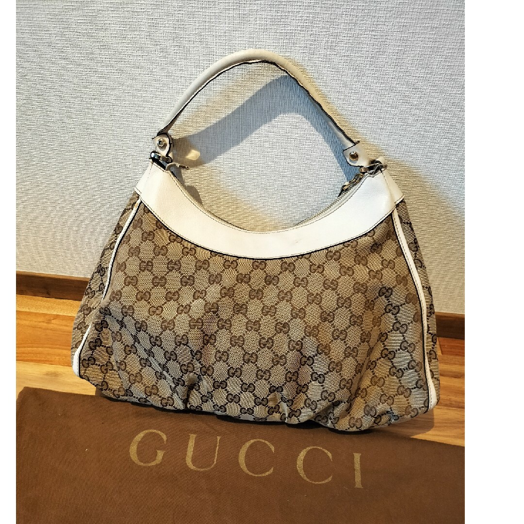 Gucci(グッチ)の正規店購入　中古　GUCCI　ハンドバッグ レディースのバッグ(ハンドバッグ)の商品写真