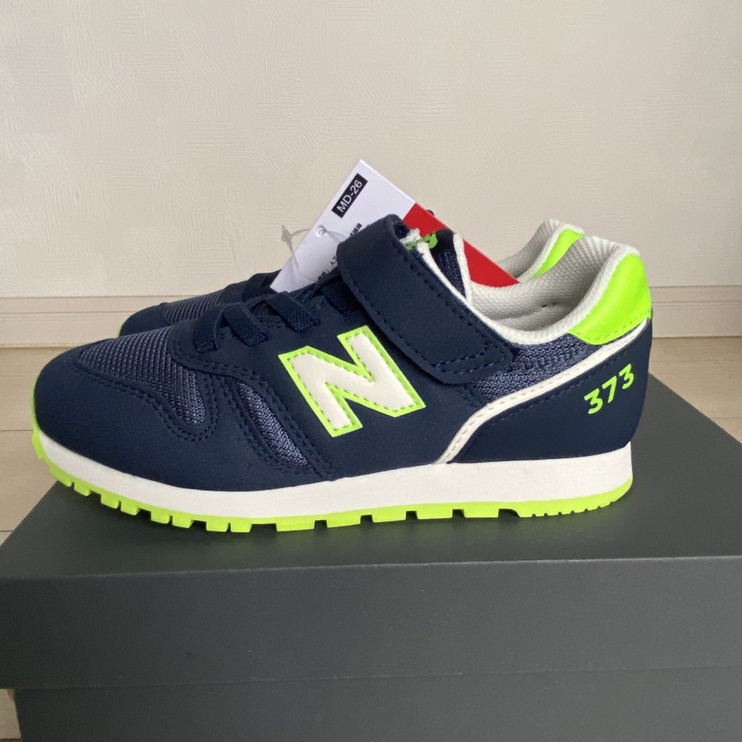 New Balance(ニューバランス)のkk様専用　YV373XS2  18.0  ニューバランス　スニーカー キッズ/ベビー/マタニティのキッズ靴/シューズ(15cm~)(スニーカー)の商品写真