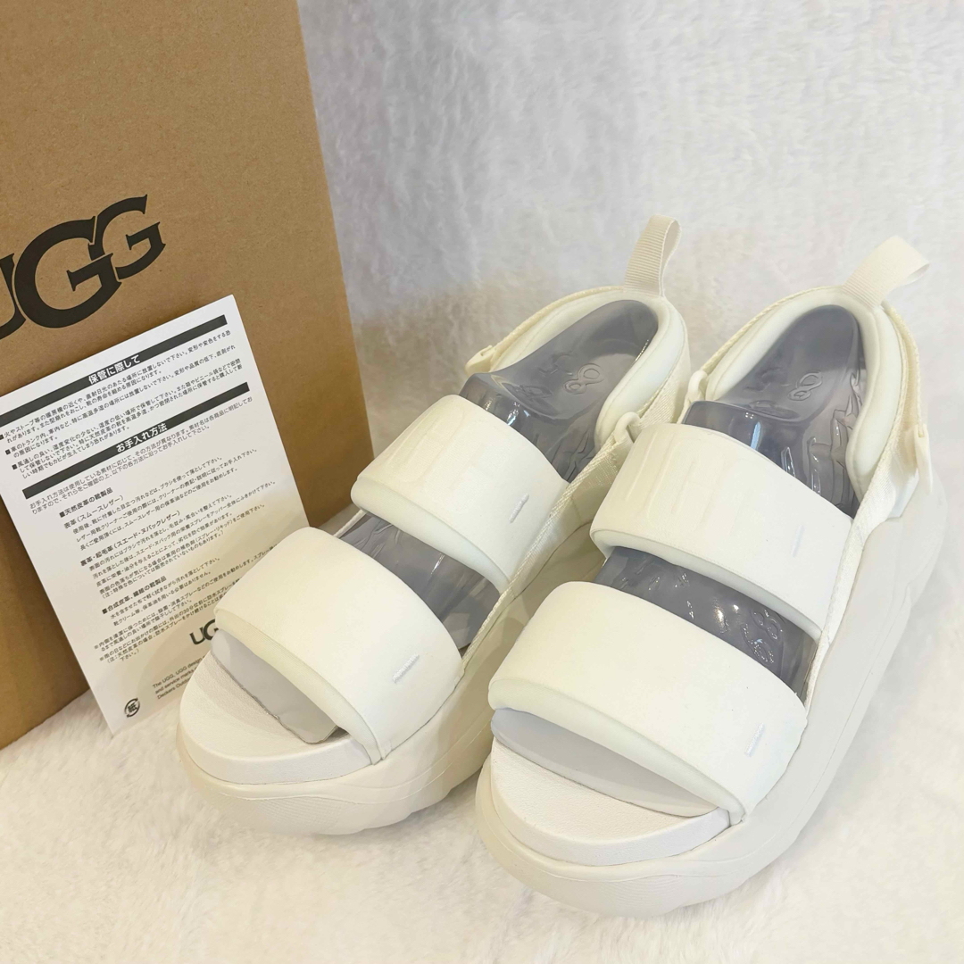 UGG(アグ)の【新品・未使用・正規品】《UGG》LAクラウドスポーツサンダル 25cm 白 レディースの靴/シューズ(サンダル)の商品写真