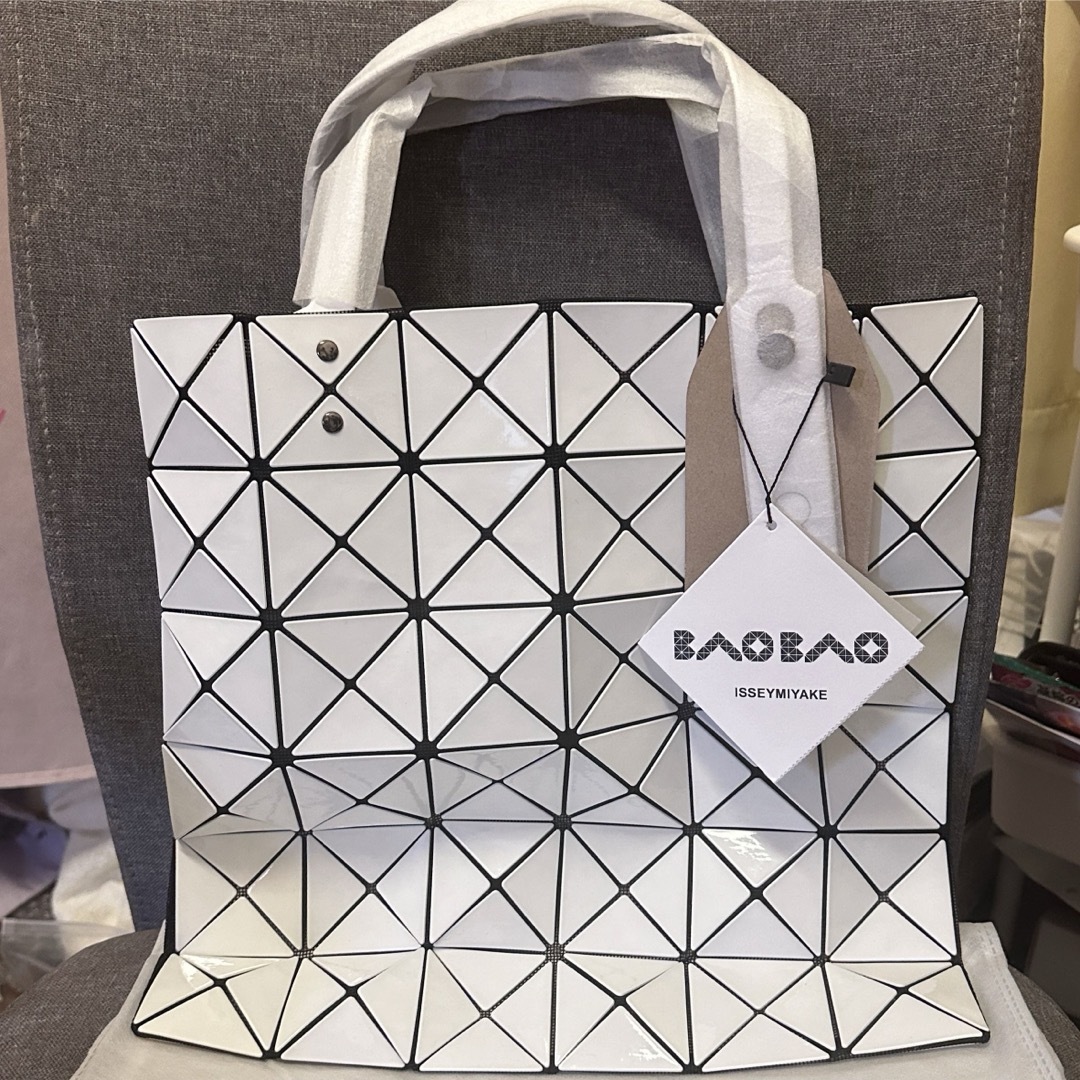 ISSEY MIYAKE イッセイミヤケ BAOBAO トートバッグ ホワイト