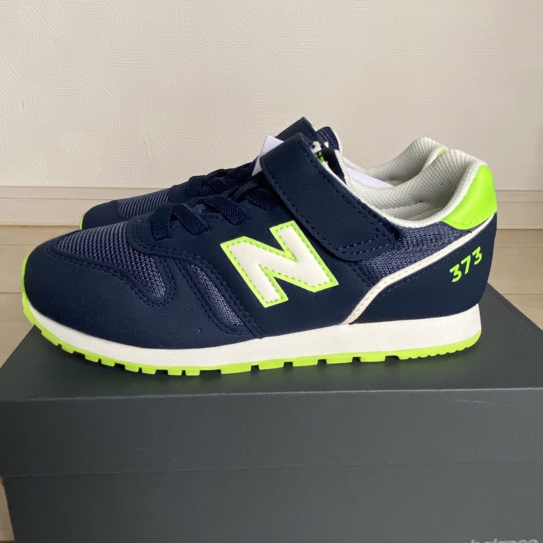 New Balance(ニューバランス)のYV373XS2  19.5  ニューバランス　スニーカー キッズ/ベビー/マタニティのキッズ靴/シューズ(15cm~)(スニーカー)の商品写真