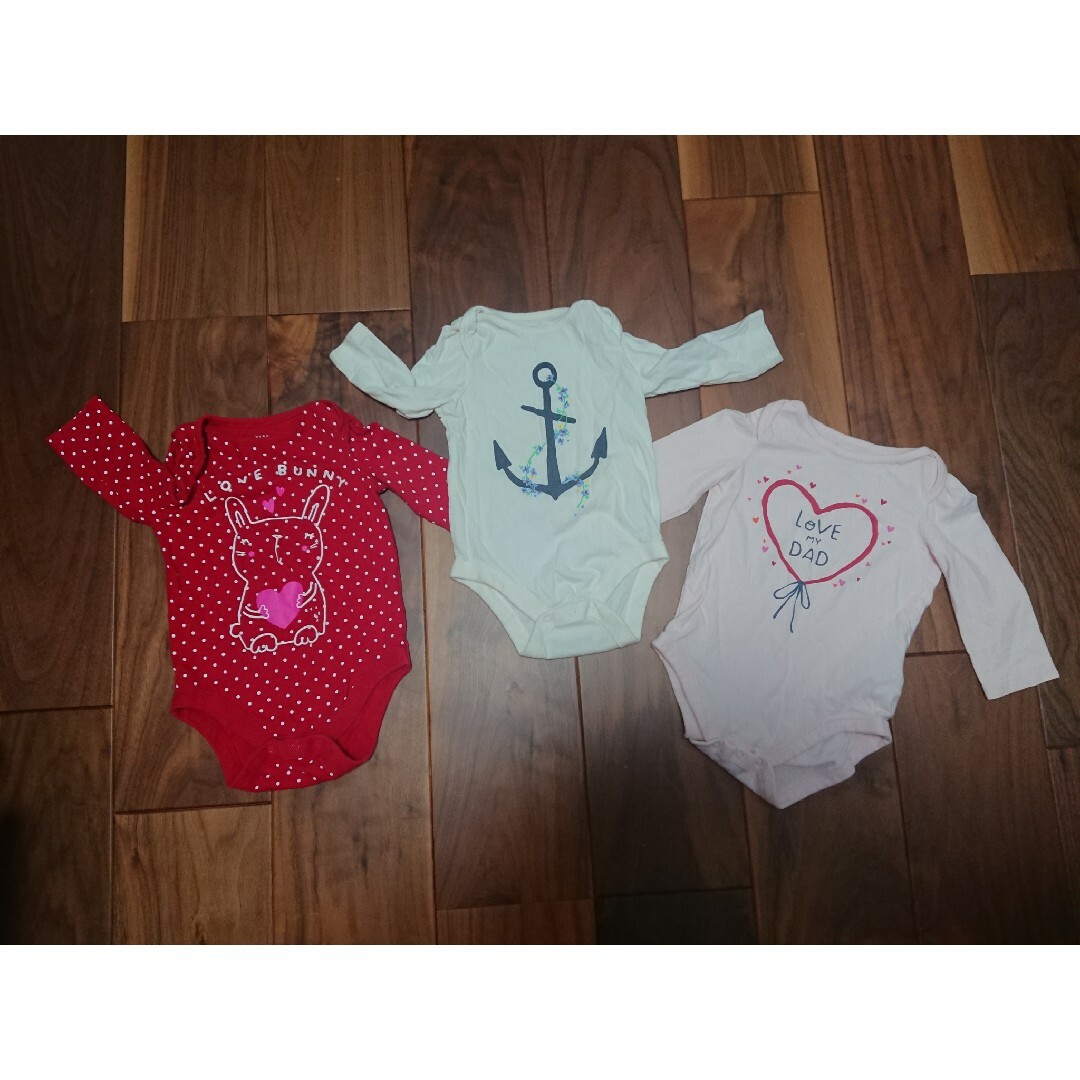 babyGAP(ベビーギャップ)のbaby GAP  長袖ロンパース 70  3枚セット キッズ/ベビー/マタニティのベビー服(~85cm)(ロンパース)の商品写真