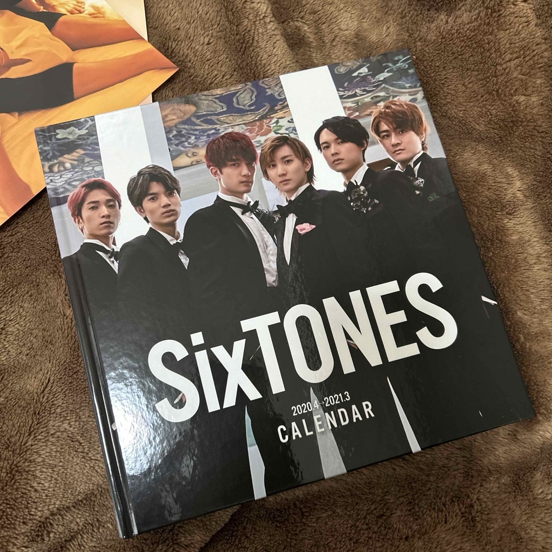 SixTONES(ストーンズ)のSixTONESカレンダー　2020.4→2021.３ インテリア/住まい/日用品の文房具(カレンダー/スケジュール)の商品写真