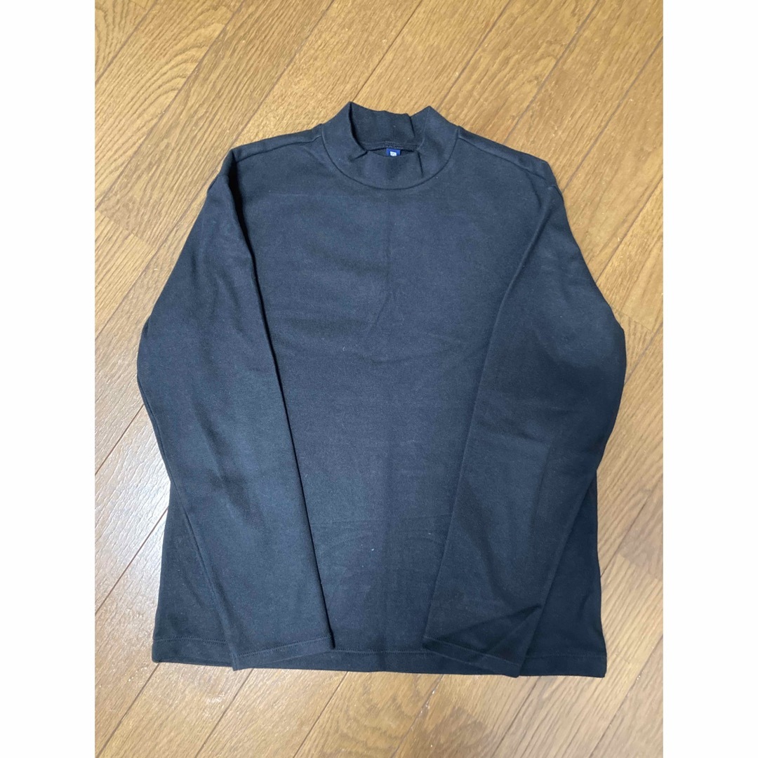 UNIQLO(ユニクロ)の140 UNIQLO ハイネックフリース キッズ/ベビー/マタニティのキッズ服男の子用(90cm~)(Tシャツ/カットソー)の商品写真