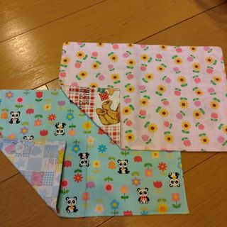 ハンドメイド　ランチョンマット2枚セット！パンダ　花　動物柄(キッチン小物)