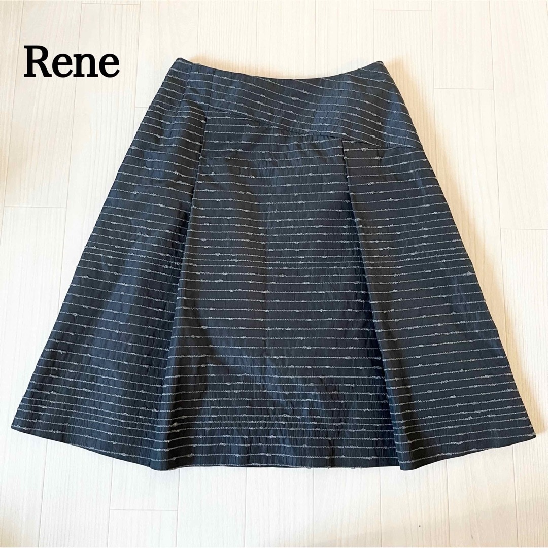 René(ルネ)のルネ　rene スカート　フレア　ボーダーストライプ　 レディースのスカート(ひざ丈スカート)の商品写真