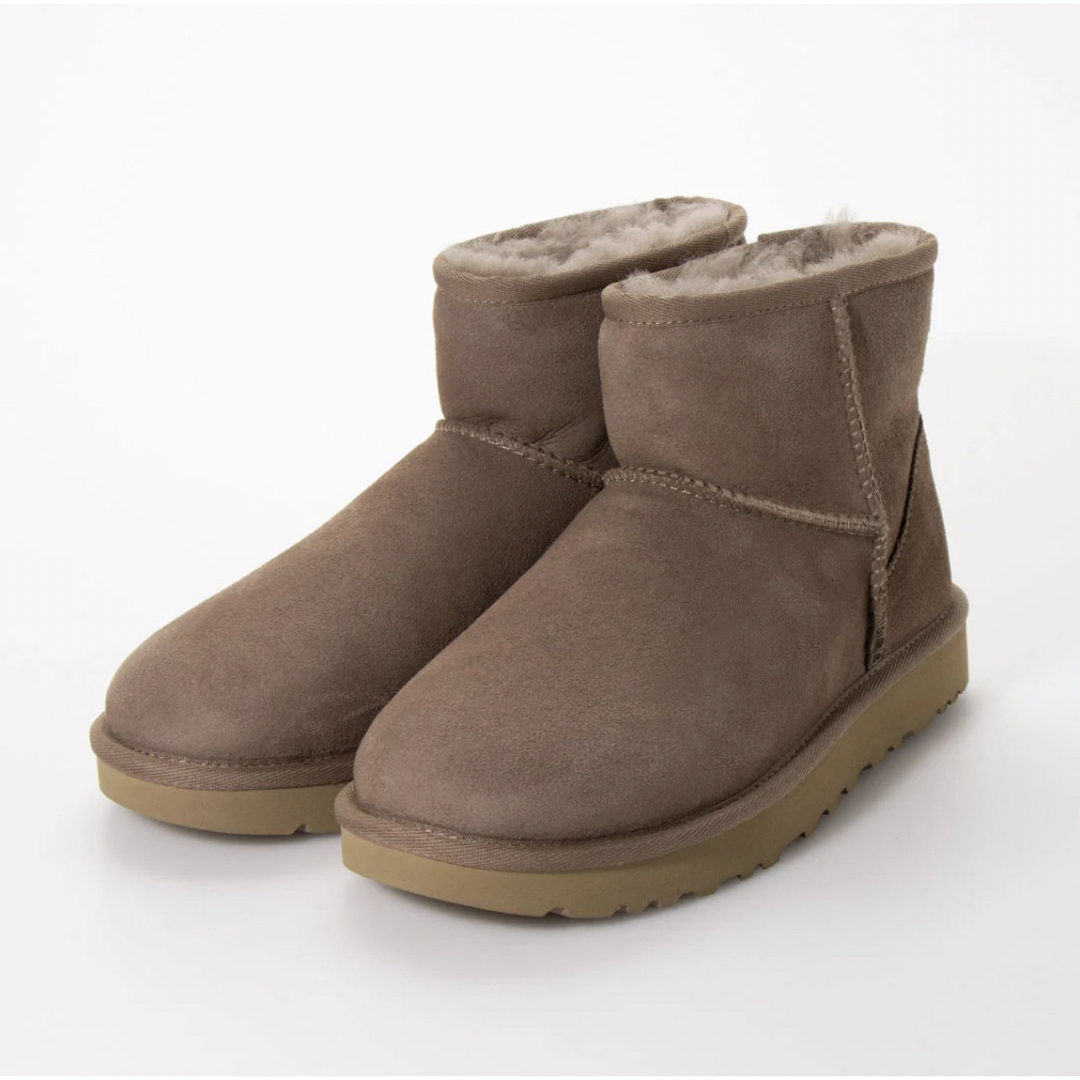 UGG(アグ)の新品 UGG アグ クラシックミニ Ⅱ 24cm カリブー ムートンブーツ レディースの靴/シューズ(ブーツ)の商品写真