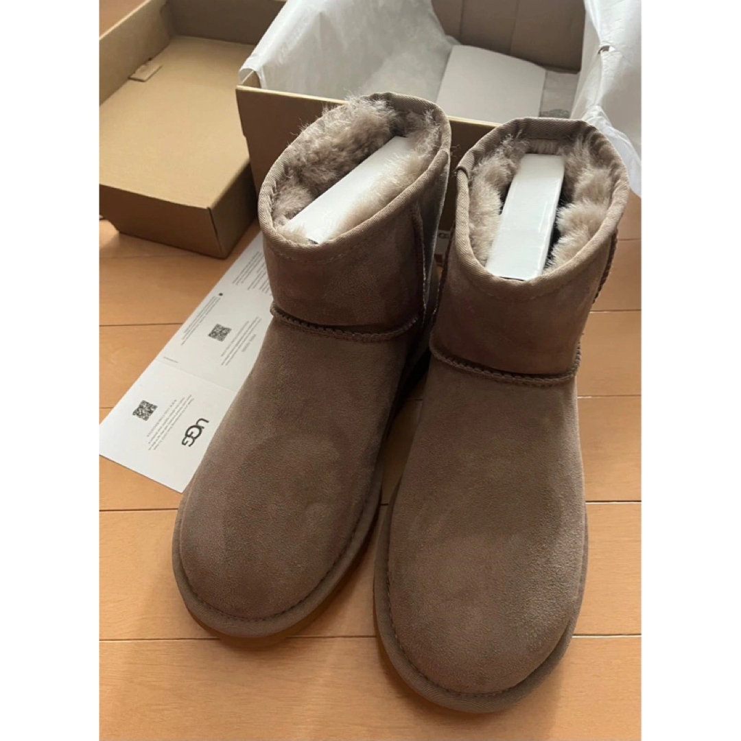 UGG(アグ)の新品 UGG アグ クラシックミニ Ⅱ 24cm カリブー ムートンブーツ レディースの靴/シューズ(ブーツ)の商品写真