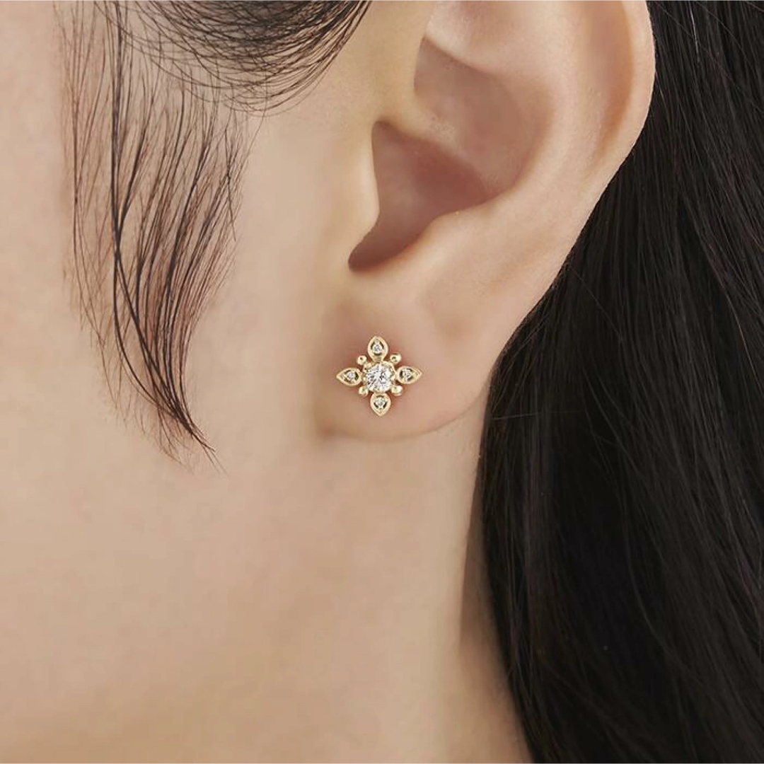 値下げ！！bijou SOPIHA K18 ダイアモンドピアス レディースのアクセサリー(ピアス)の商品写真