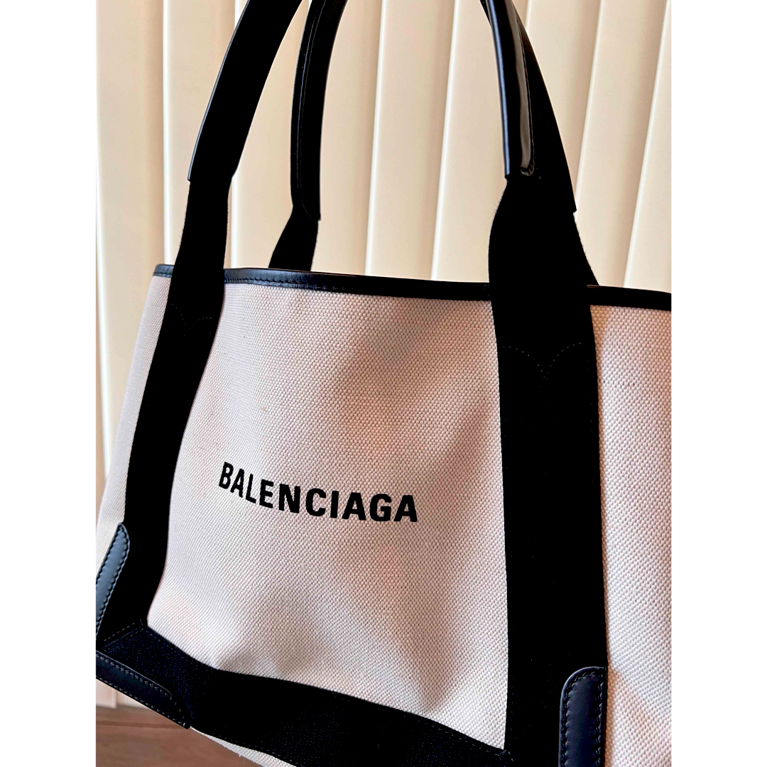 Balenciaga(バレンシアガ)のバレンシアガ BALENCIAGA NAVY CABAS S トートバッグ レディースのバッグ(トートバッグ)の商品写真