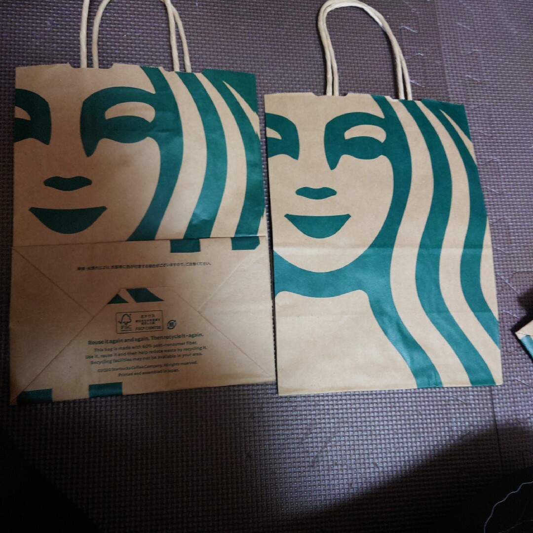 Starbucks(スターバックス)のスターバックス　Starbucks　紙袋 レディースのバッグ(ショップ袋)の商品写真