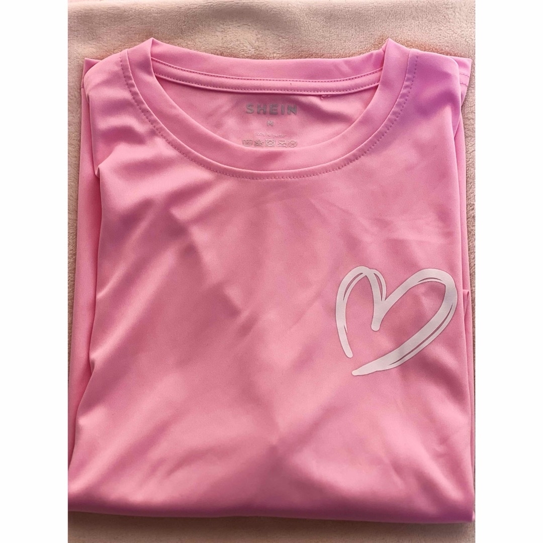 SHEINAR(シェイナー)のハートプリントTシャツ - ピンク - M メンズのトップス(Tシャツ/カットソー(半袖/袖なし))の商品写真