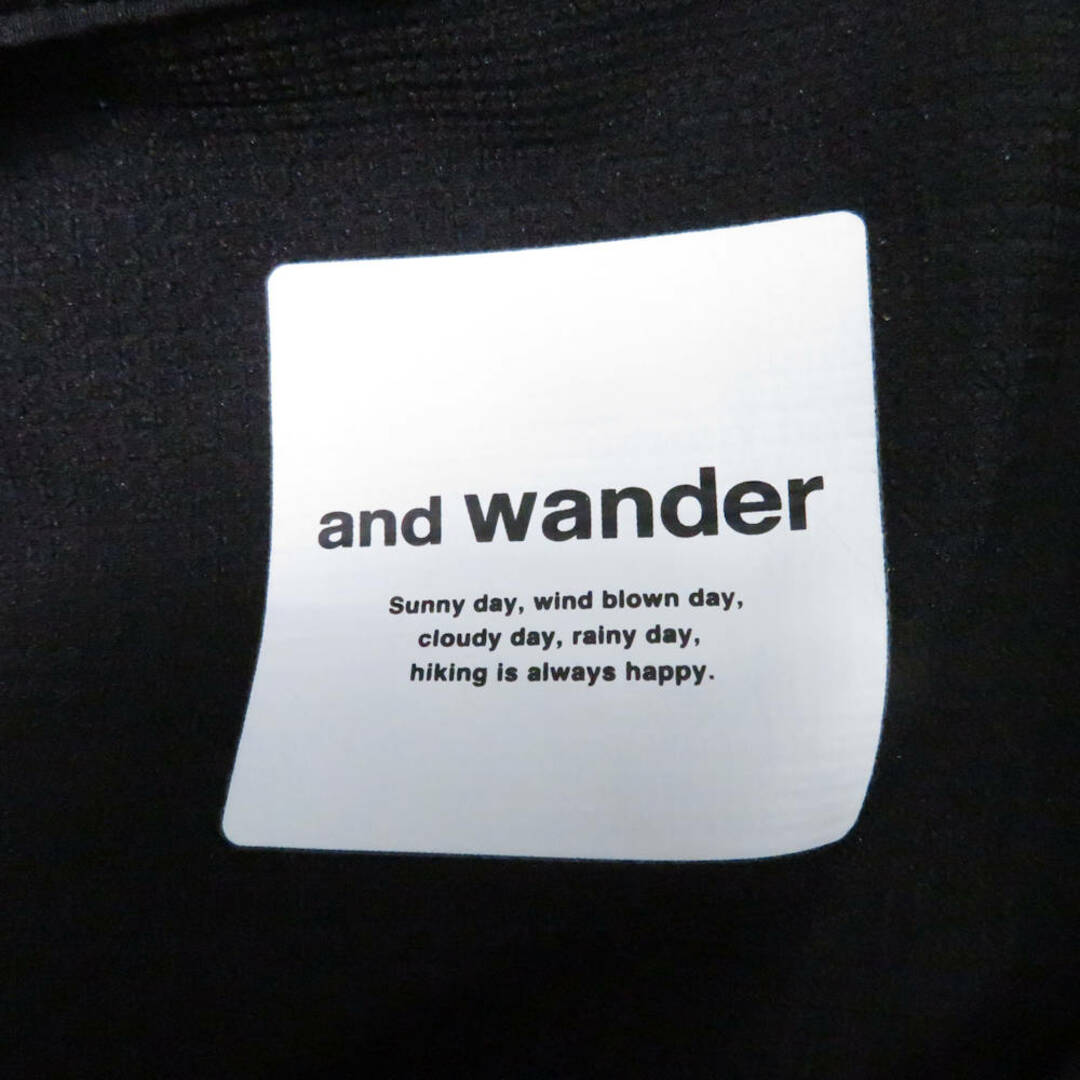 and wander(アンドワンダー)の美品 and wander アンドワンダー 574-3153044 tech LS shirt シャツ WS ポリエステル100％ レディース AM5088A47  レディースのトップス(シャツ/ブラウス(半袖/袖なし))の商品写真