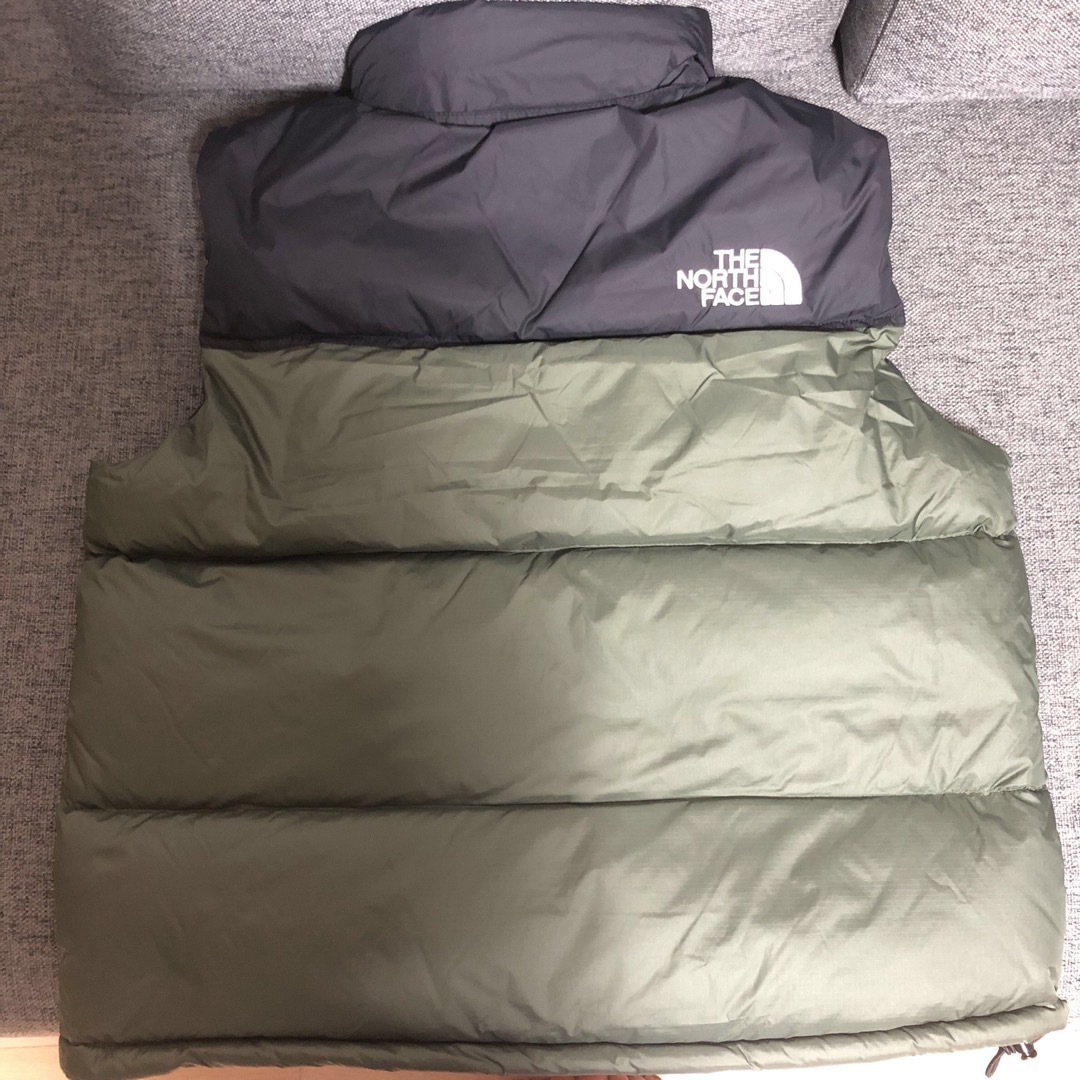 THE NORTH FACE(ザノースフェイス)のザノースフェイス  USモデル　レトロ　ヌプシ　ベスト　US Lサイズ メンズのジャケット/アウター(ダウンベスト)の商品写真