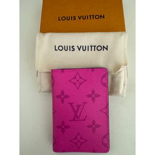 ルイヴィトン(LOUIS VUITTON)のヴィトン　VUITTON 名刺入れ　ピンク(名刺入れ/定期入れ)