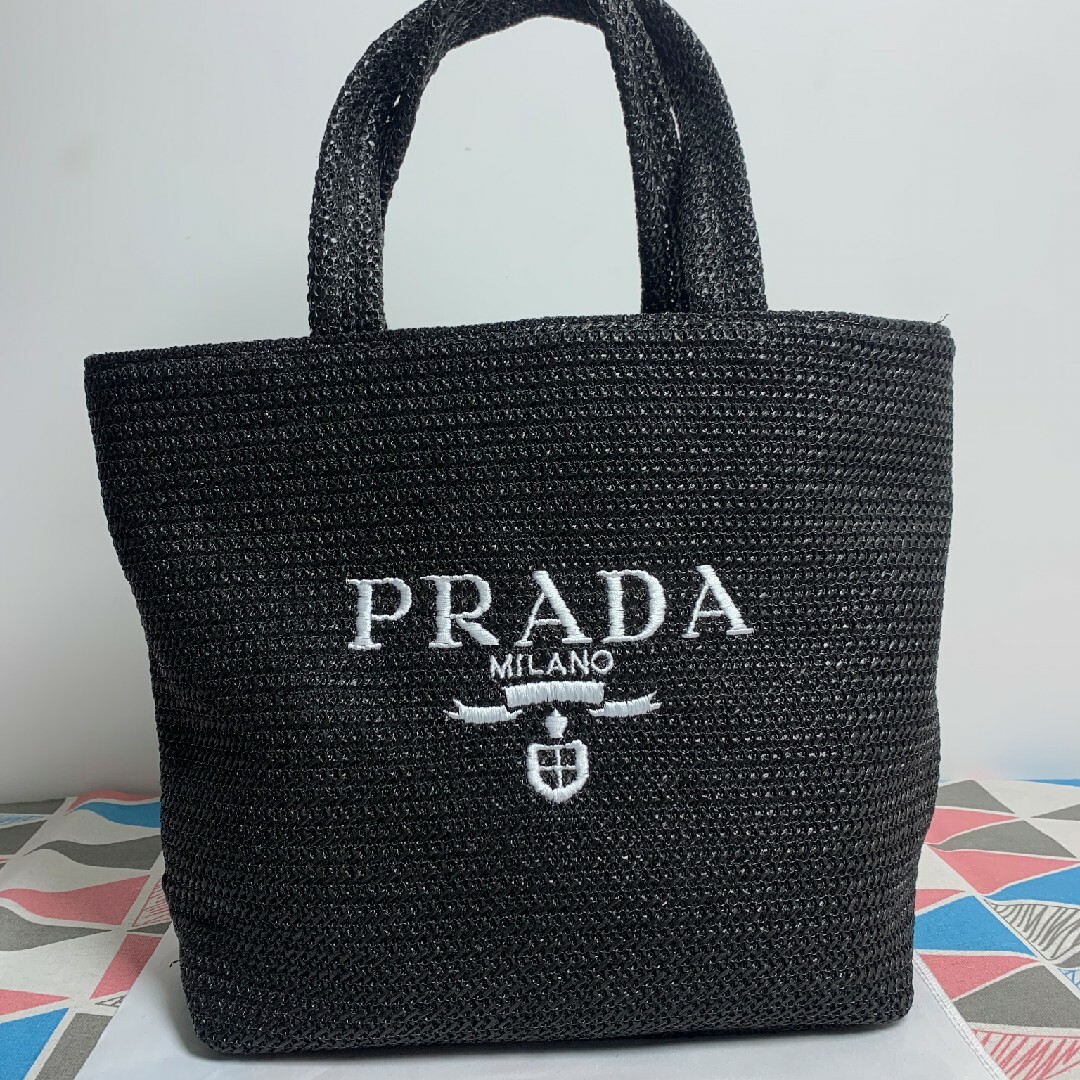 Pradaプラダのサムネイル