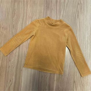 ユニクロ(UNIQLO)のUNIQLO リブハイネックTシャツ　120(ニット)