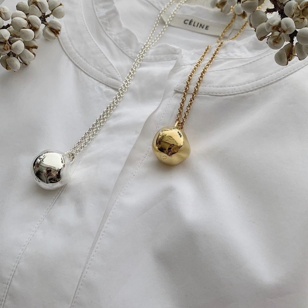 ⚪︎美品⚪︎CHIEKO+ wonky ball necklace silver | フリマアプリ ラクマ