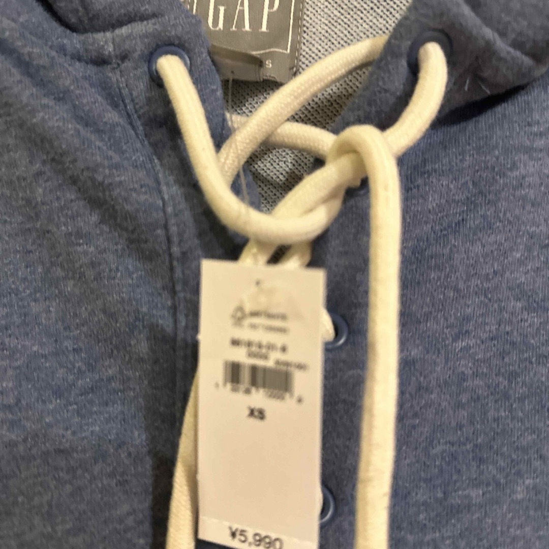 GAP(ギャップ)のGAP 編み上げパーカー　ブルーXS 新品タグつき レディースのトップス(パーカー)の商品写真