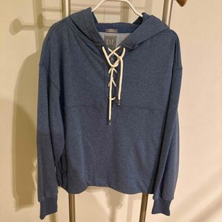 ギャップ(GAP)のGAP 編み上げパーカー　ブルーXS 新品タグつき(パーカー)